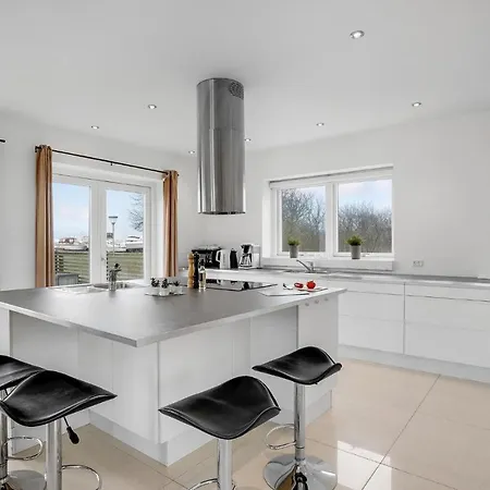 5 Bedroom Amazing In Torrig L Kragenæs