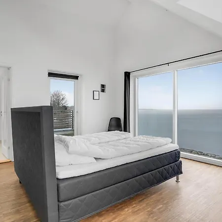 5 Bedroom Amazing In Torrig L * Kragenæs